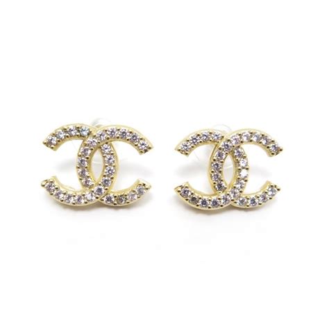 boucle d'oreille chanel diamant|Boucles d'oreilles en or et diamant .